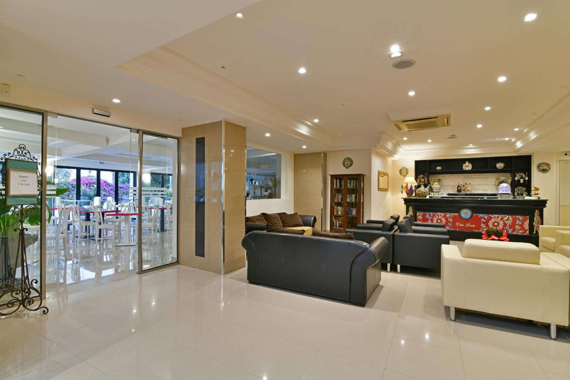 Hotel & Apartments Villa Linda Giardini Naxos Bagian luar foto