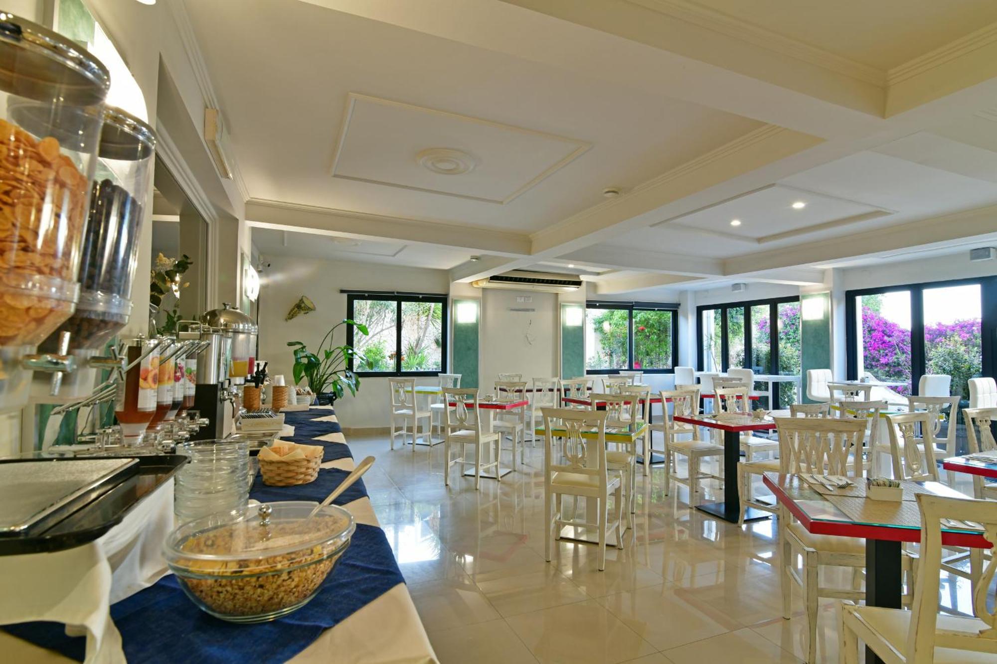 Hotel & Apartments Villa Linda Giardini Naxos Bagian luar foto