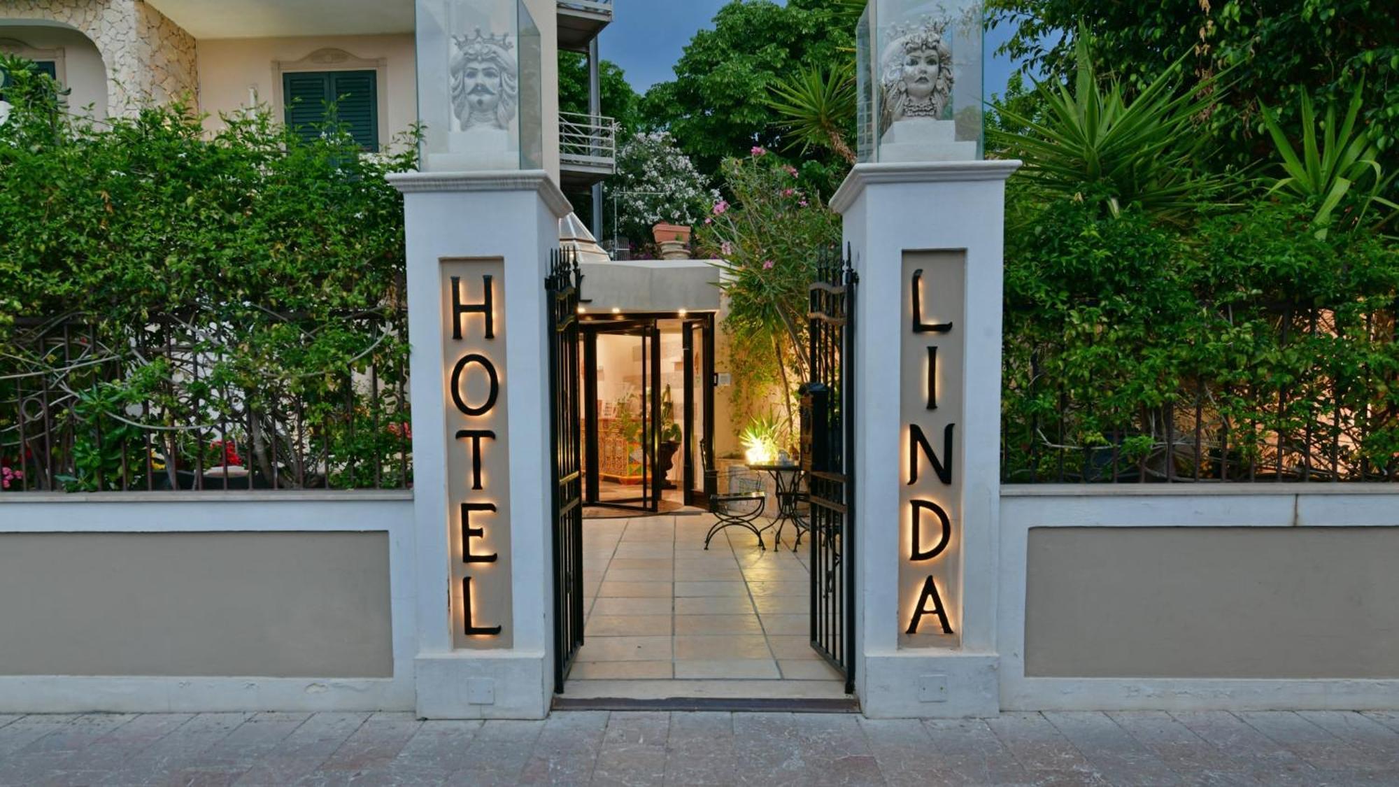 Hotel & Apartments Villa Linda Giardini Naxos Bagian luar foto